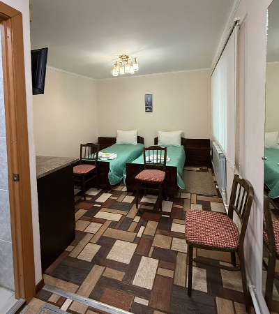 Двухместный номер Студия (четвертая) 18 м²  в отеле Турист, Луга - общий вид